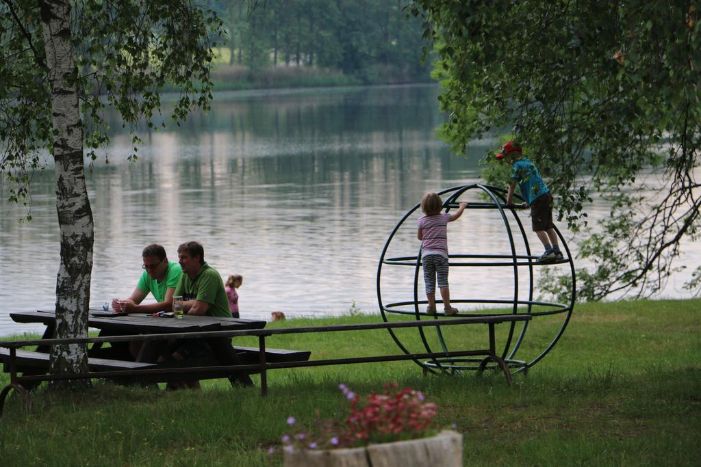 Camp Telc - U Rostenky Telč Exterior foto